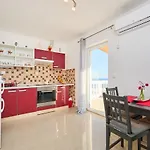 Baro Apartment Maranovici